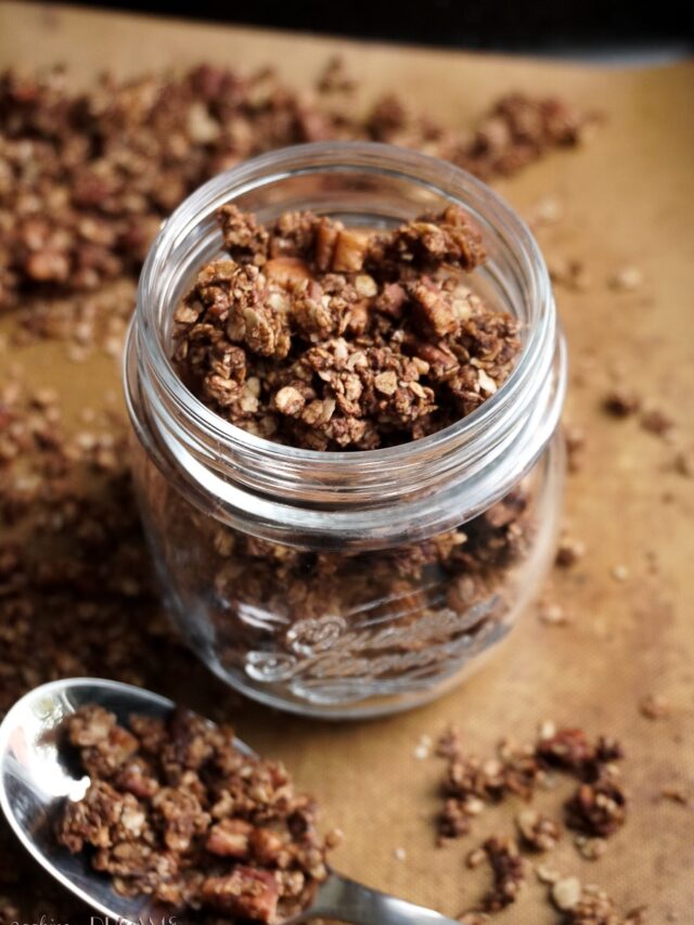 Healthy Chocolate Pecan Granola Recipe