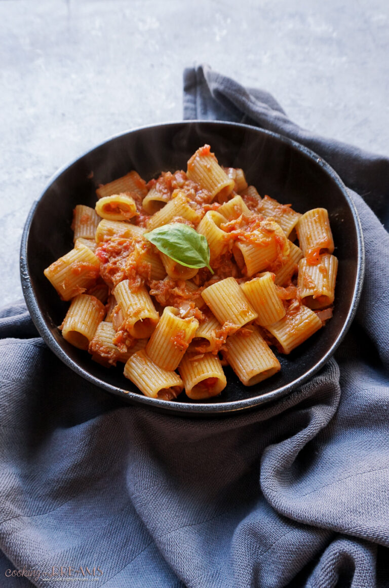 Pasta with Tuna Tomato Sauce - Cooking My Dreams