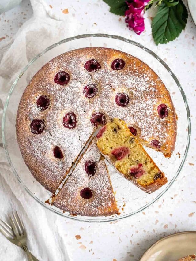 Soft Raspberry Ricotta Cake