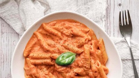 Penne Rosa (Creamy Pink Pasta Sauce) - Cooking My Dreams