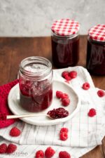 Easy Raspberry Jam (3 ingredients) - Cooking My Dreams