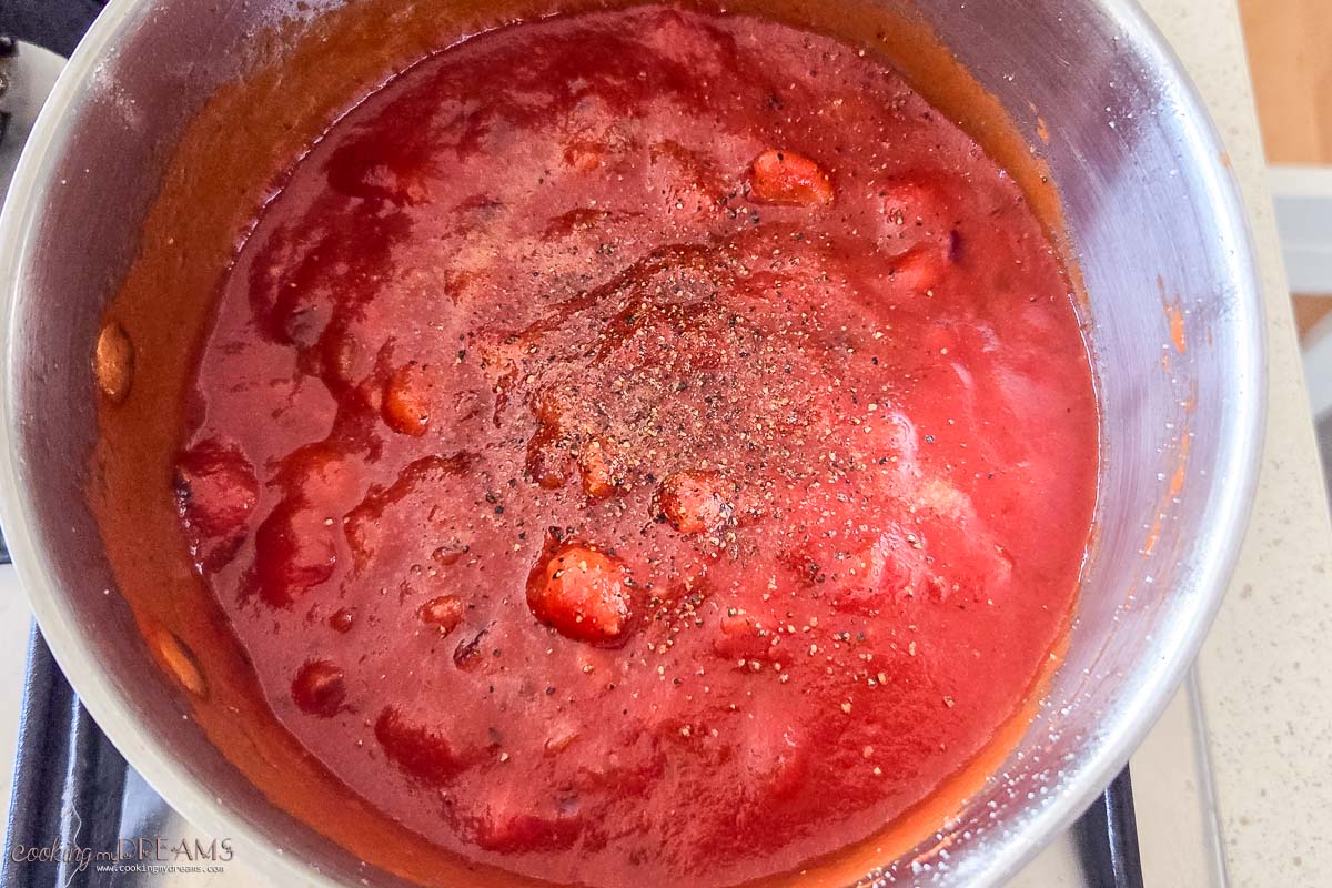 seasonings added to the amatriciana sauce.